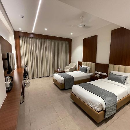 Jubilee Park Otel Haydarabad Dış mekan fotoğraf