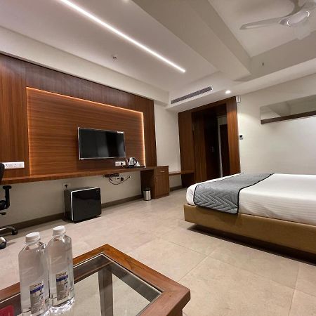 Jubilee Park Otel Haydarabad Dış mekan fotoğraf